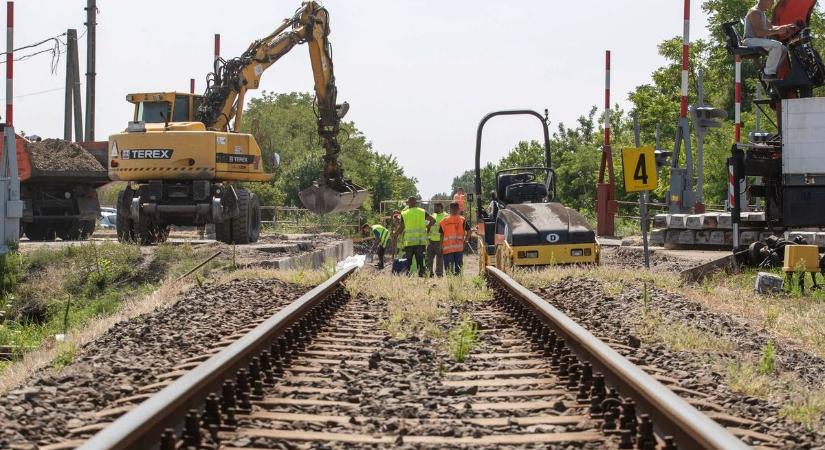 Mérföldkőhöz ért a debreceni vasútvonal felújítása, részletesen leírta a MÁV, mire számítsanak az utasok