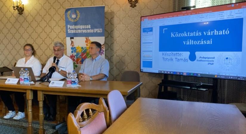 Elkerülhetetlen a közoktatás átalakítása a Pedagógusok Szakszervezete szerint