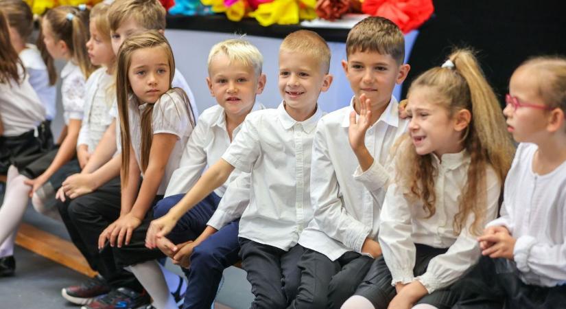 Tanévnyitó a győri Audi-iskolában