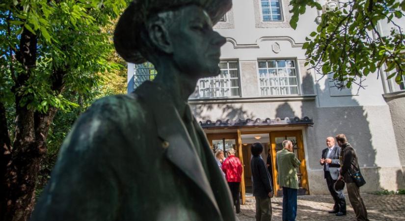 Bösendorfer versenyzongorával támogatja a Yamaha a Bartók Világversenyt