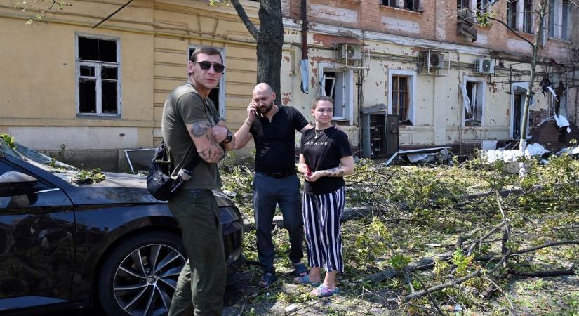 Elképesztő jelenet: futva üldöztek egy fiatal férfit Zelenszkij toborzói (VIDEÓ)