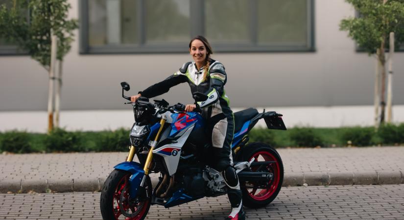 A BMW F900 R új arca – Sportosabb test, kifinomultabb lélek