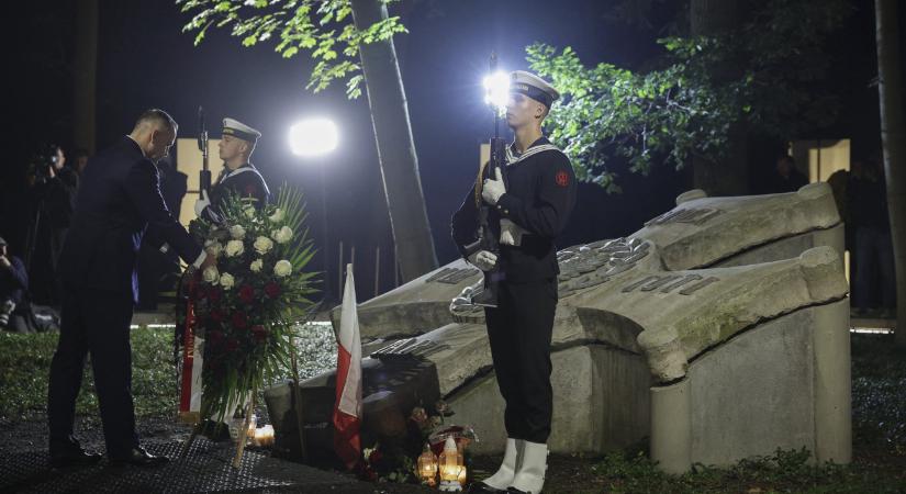 A lengyel elnök szerint országa frontállam, ezért meglepőt kért Németországtól