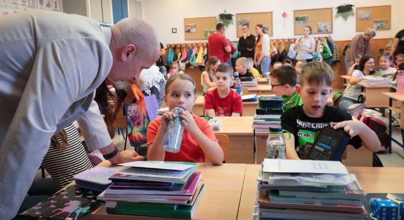 Iskolakezdés Körmenden: Szabó Barna is iskolába kísérte elsős kislányát