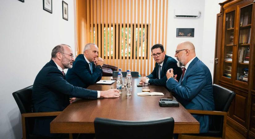 Az EPP támogatja a Bolojan-kormány deficitcsökkentő intézkedéseit
