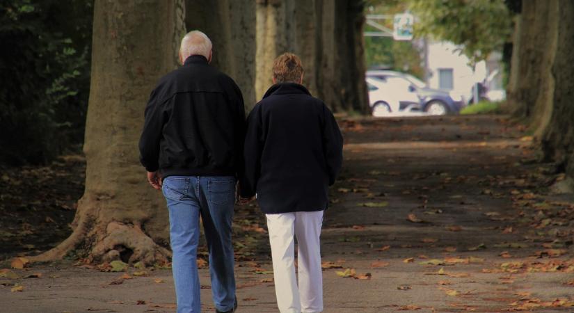 Fontos levelet hoz hétfőtől a nyugdíjasoknak a posta, ezt tegye, ha nincs otthon