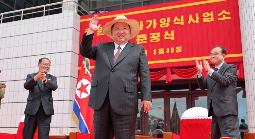Kim Dzsongun elindult vonattal Pekingbe