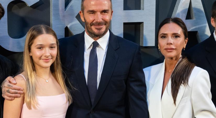 Harper Beckham még csak 14 éves, de már híres anyja nyomdokaiba léphet – imádják legújabb videóját