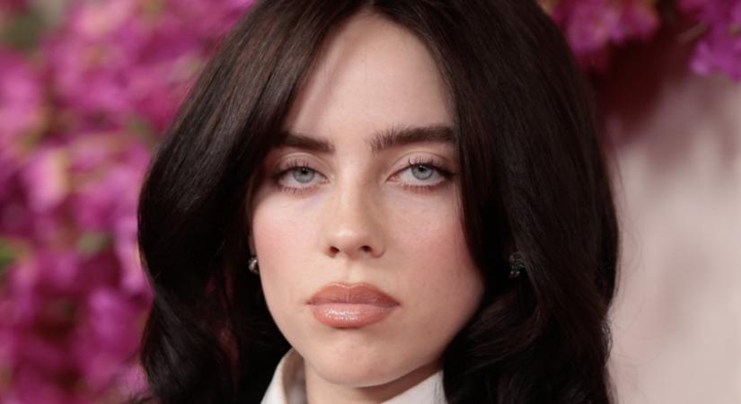 Billie Eilish bikinis fotóit imádják most a rajongók