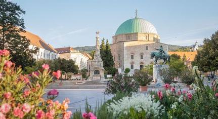 Ünnep és elismerések: így ünnepelte Pécs a város napját