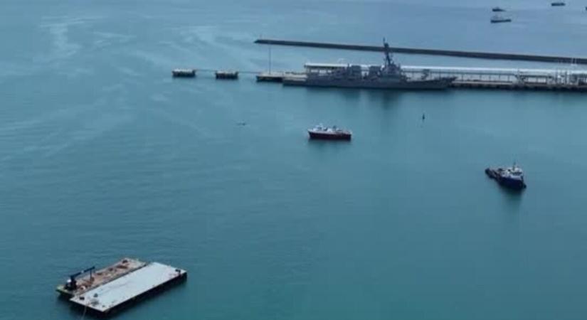 Amerikai hadihajók és tengeralattjáró feszültséget kelt Venezuela partjainál