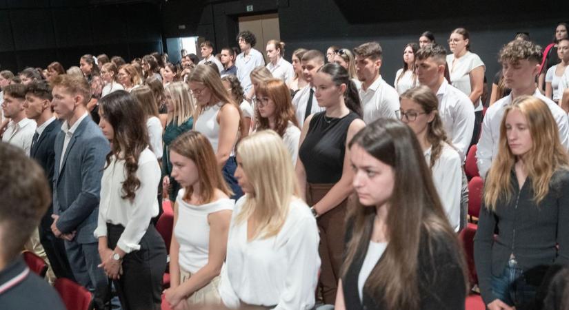 Az egészségügyben akarnak dolgozni, rekordszámú hallgató Zalaegerszegen (galéria, videó)