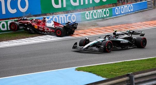 Antonellit betámadták, Hamiltont megvédték: hétfői F1-es hírek