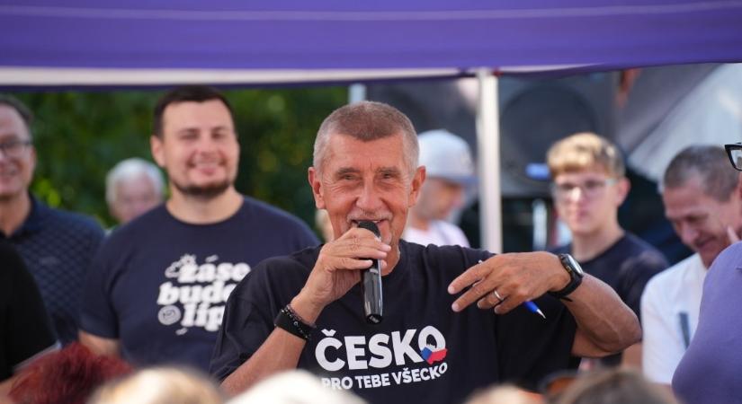 Megütötték Andrej Babist, kórházba került