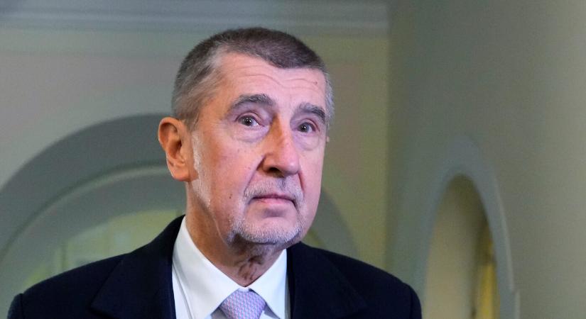 Megtámadták Andrej Babiš volt cseh kormányfőt