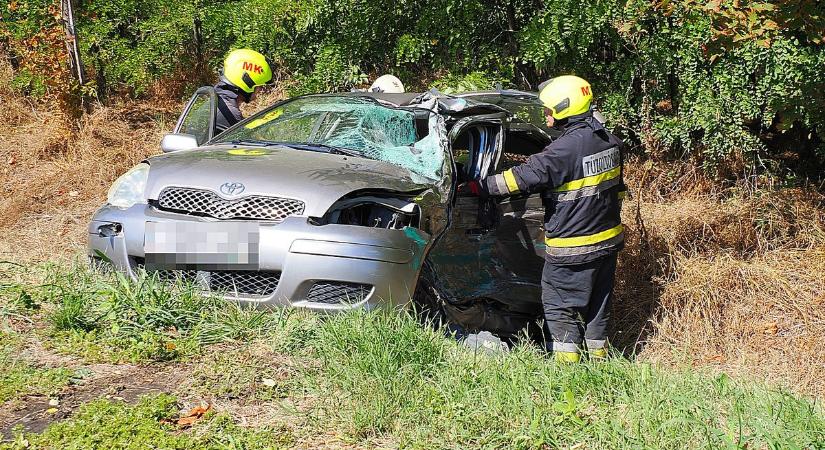 Sírás és nevetés egy napban: dráma az utakon, öröm az iskolákban, táncos szenzáció a SZIN-en