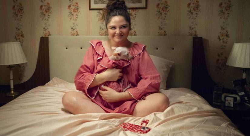 DUNHAM, CSAJOK SATÖBBI Túl sok / Netflix