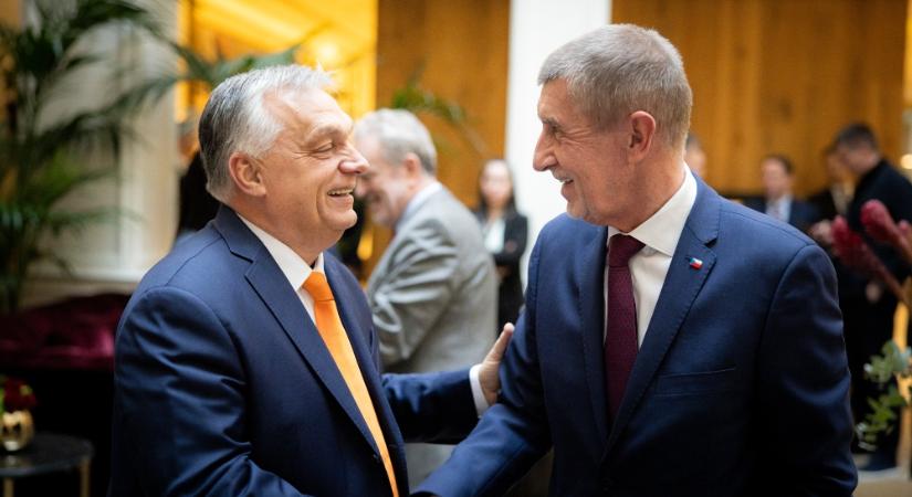Jobbulást kívánt Orbán Viktor a megtámadott Andrej Babisnak