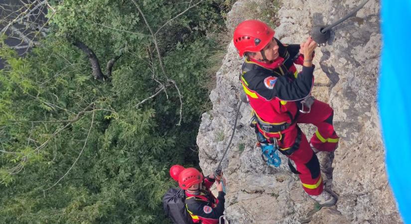 Élete a segítségnyújtás - Így élte meg első bevetését az egri önkéntes tűzoltónő
