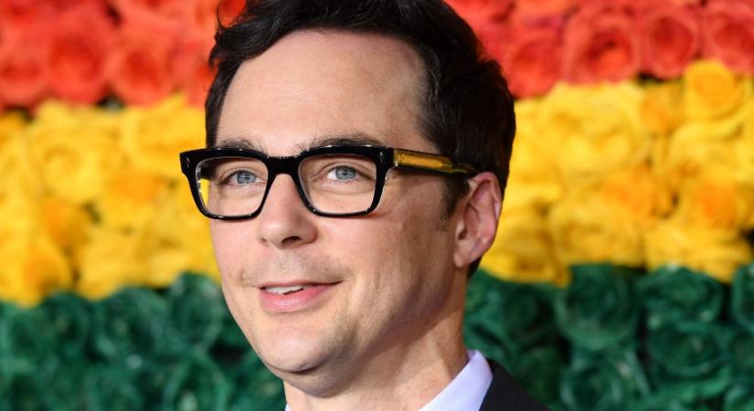 Sheldon, azaz Jim Parsons szerethető mediterrán terasza – beltéri luxus a szabadban