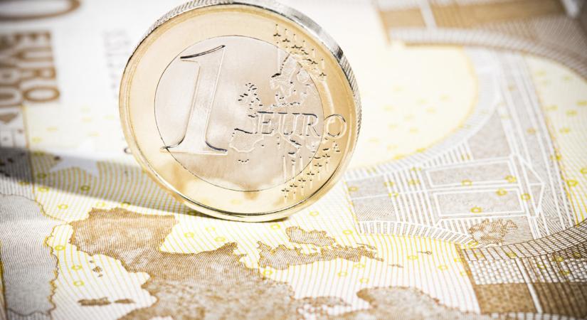 Fontos hír jött az európai jegybankból: ez történik most az inflációval és a gazdasággal