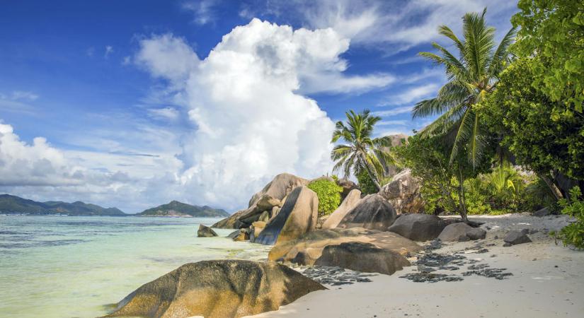 A Seychelle-szigetek az első, ahova bárkit beengednek oltással, karantén nélkül