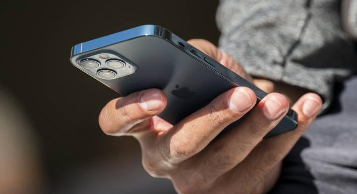 Káros lehet az egészségedre ez az iPhone, azonnali frissítést rendeltek el az EU-ban