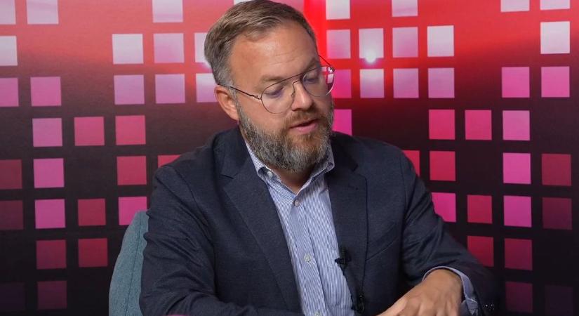 Orbán Balázs elárulta, miért titkolóznak Magyar Péterék a Tisza-adóról (VIDEÓ)