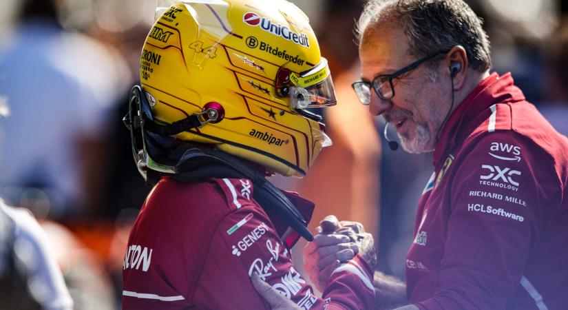 Hamilton: „Minden követ megmozgatok, hogy visszaszerezzem az elveszített pontokat!”