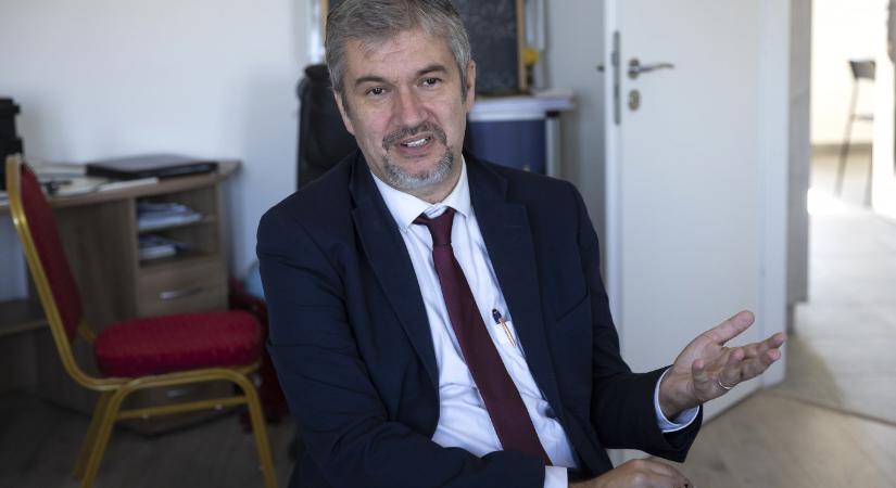 Hadházy Ákos: Az ellenzéknek meg kell szabnia, milyen feltételek mellett fogadja el a választás eredményét