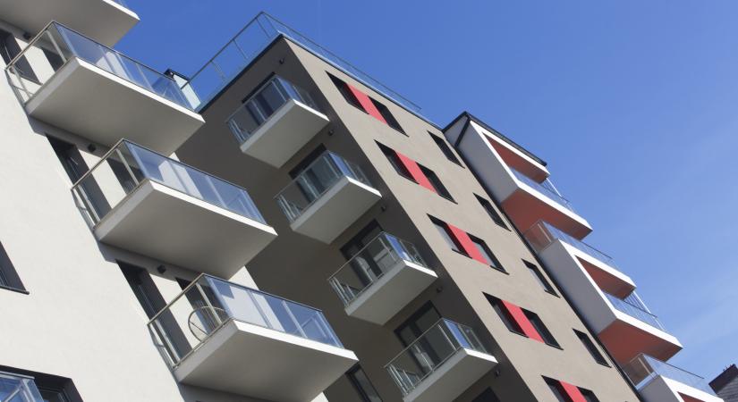 Ellepték a lakáspiacot az Otthon Start-os vevők, felére esett Budapesten az alku mértéke