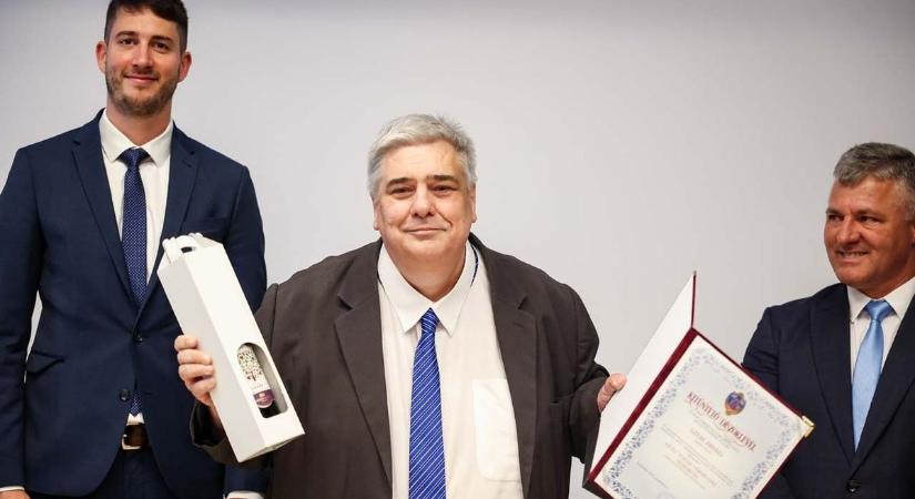 Rangos elismerések egész sora talált gazdára a megyenapi ünnepségen – íme a díjazottak (képgalériával)