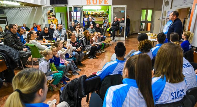 Nyílt edzéssel egybekötött szurkolói ankétra várja drukkereit a Paks és a Szekszárd