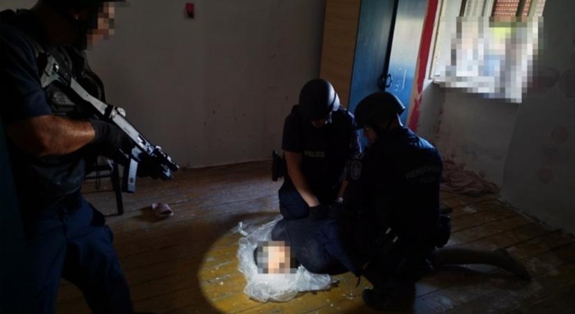 Holtan találták meg az eltűnt 2 éves miskei lány