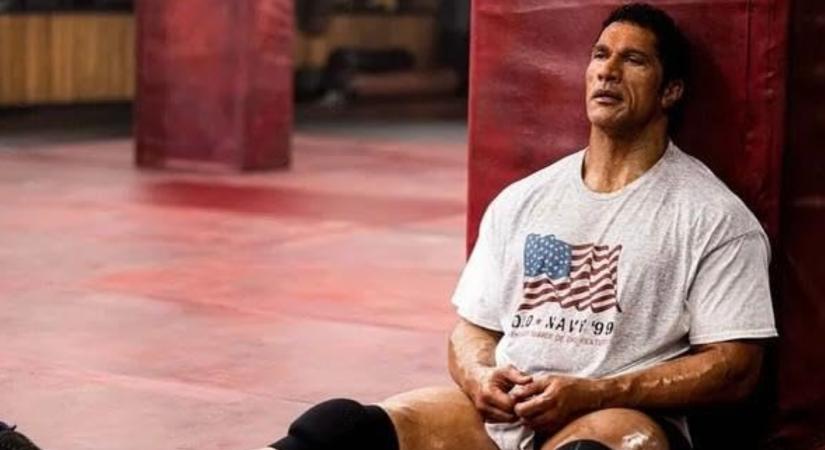 Dwayne Johnson behúzhatja első Oscar-jelölését? Az új filmjét fogadó 15 perces állótaps, amelyre könnyes szemekkel reagált, erre utalhat