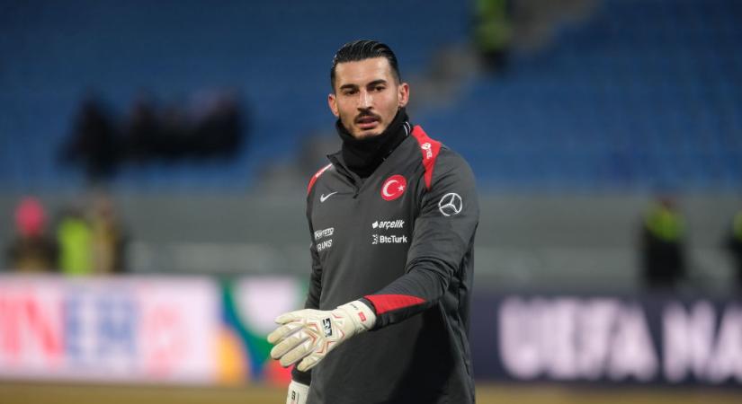 Válogatott kapust igazolt a Galatasaray – HIVATALOS