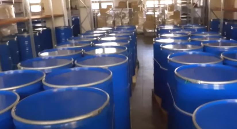 Durva felfedezés! Vajon Szabolcsba is jutott már korábban abból, ami ezekben a hordókban volt? (videó)