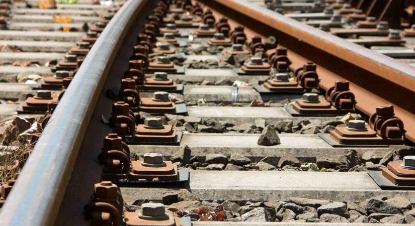 Lendületben a Debrecen–Tiszafüred szakasz felújítása