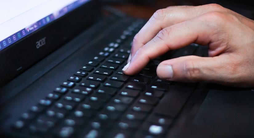 Vigyázzon: a csalók már az ügyfélszolgálatok nevével is visszaélnek