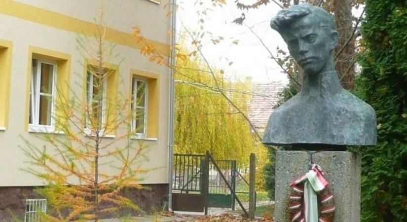 Új korszak a sárbogárdi oktatásban: a Petőfi gimnázium a Kodolányi egyetem fenntartásában