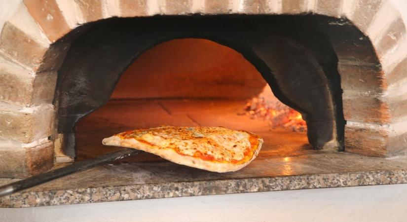 Ez az igazi kívánságpizza? Olyat kapott a rendelt kajával Debrecenben, hogy ő maga se gondolta volna – fotóval
