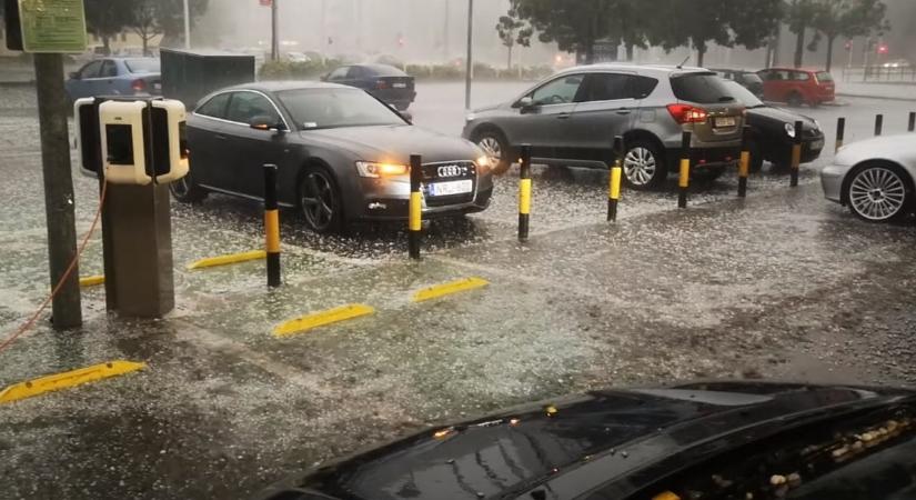 Figyelmeztetést adtak ki a meteorológusok – jégeső és 70 km/h-s szél várható