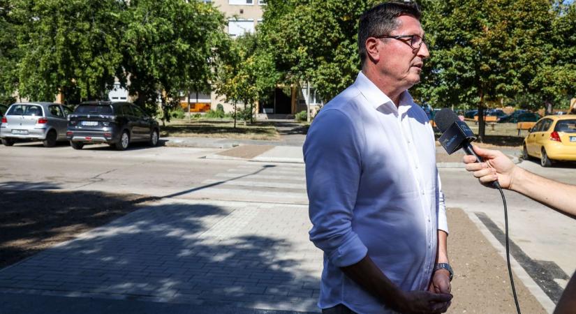 Képviselői hozzájárulással lett biztonságosabb a szolnoki Kodály iskola előtti „zebra”