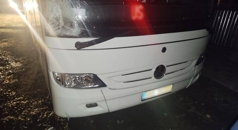 Buszvezető gázolt el egy gyalogolt Rahón, majd elmenekült a helyszínről