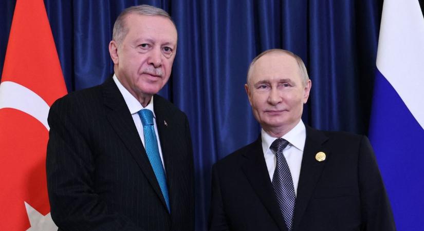 Erdogan Putyinnal és Zelenszkijjel is beszélt, majd súlyos kijelentést tett a béketárgyalás esélyeiről
