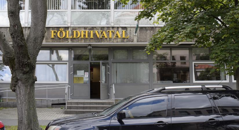 Földhivatali bezárás: elkerülhetetlen volt, hiába most indult az Otthon Start