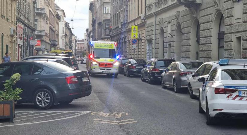 Meghalt egy csecsemő egy VI. kerületi lakásban