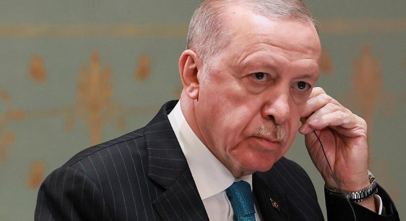 Erdoğan: Még nincsenek meg a feltételek az ukrán-orosz csúcstalálkozóhoz