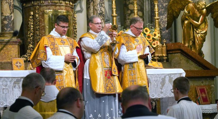 Bécsben is megemlékeztek Szent István királyról - fotók