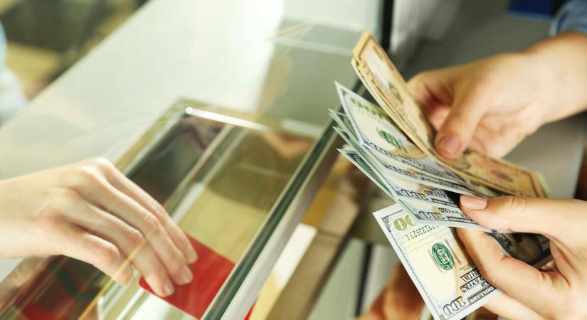 A frászt hozza ránk a forint a pénzváltóknál?